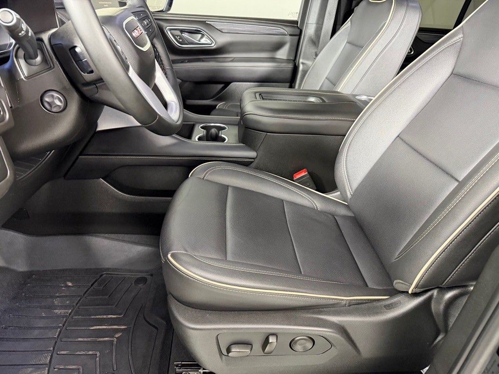 2024 GMC Yukon Image 12