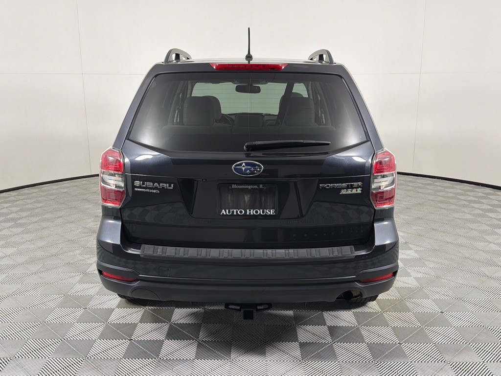 2015 Subaru Forester Image 6