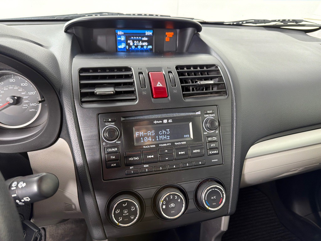 2015 Subaru Forester Image 17