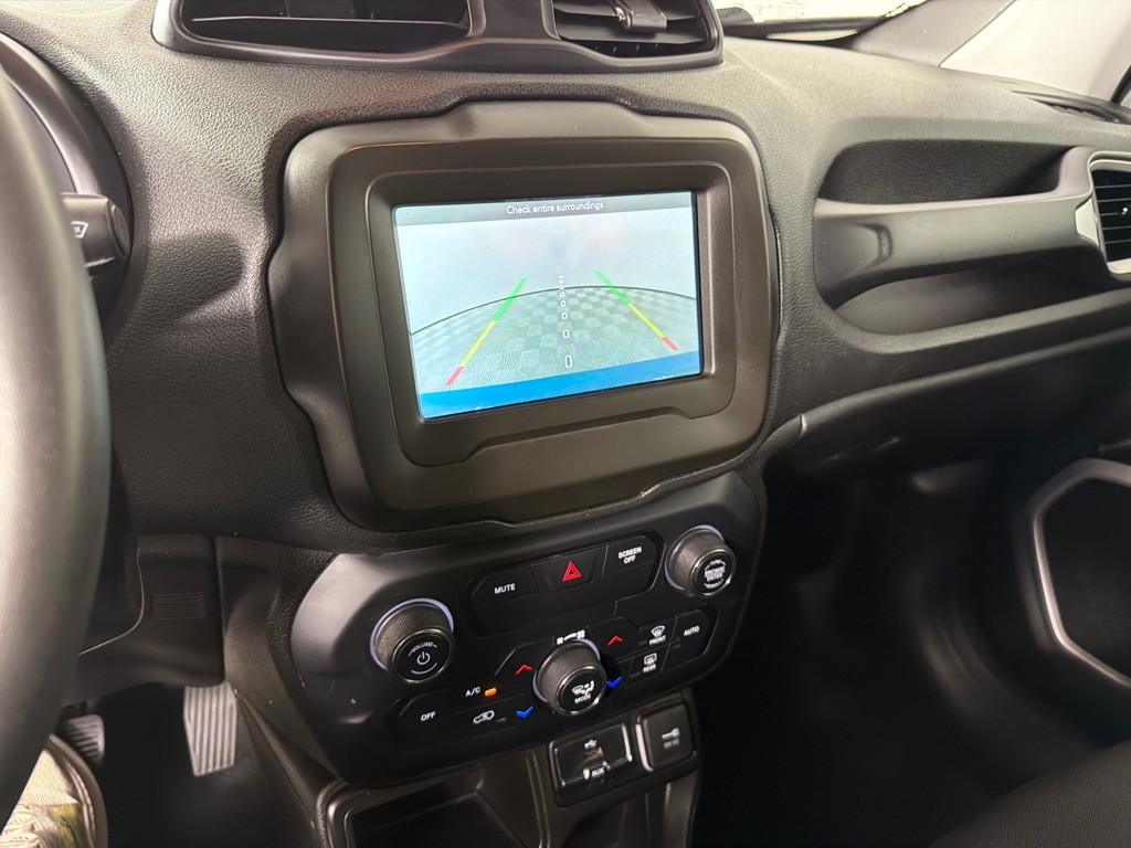 2020 Jeep Renegade Image 14