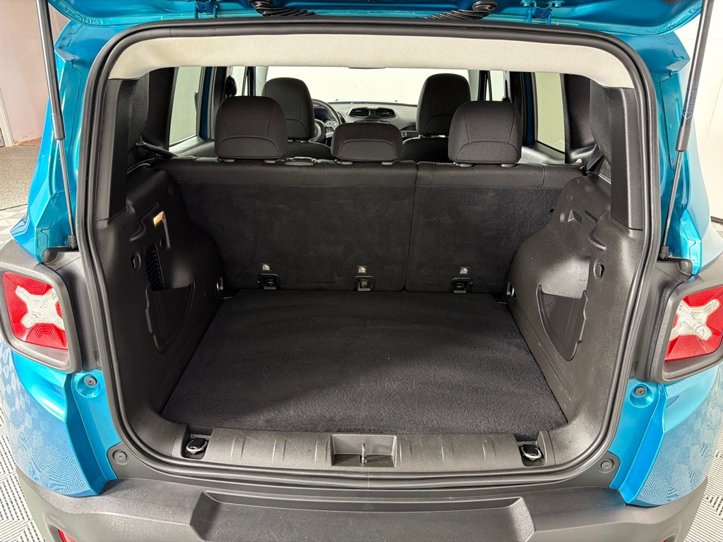 2020 Jeep Renegade Image 18