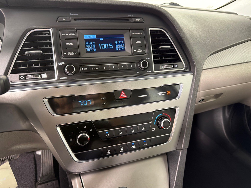 2015 Hyundai Sonata Image 16