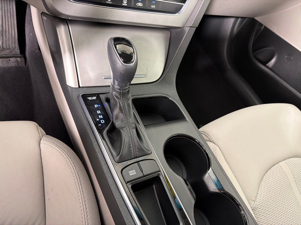 2015 Hyundai Sonata Image 17