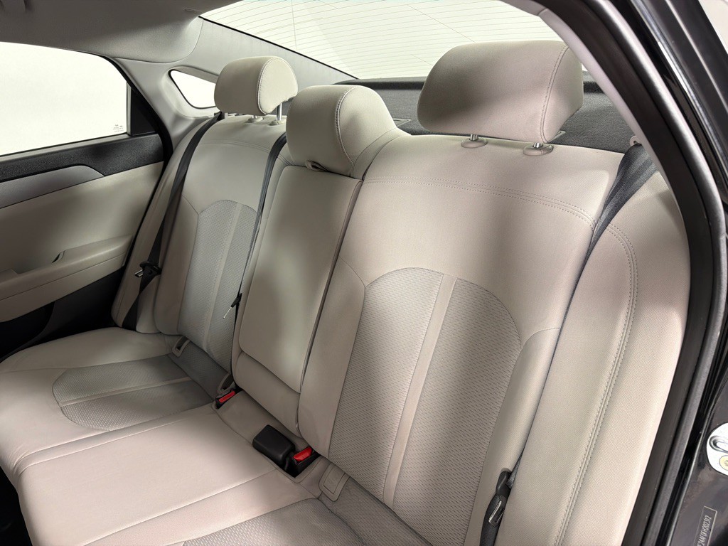 2015 Hyundai Sonata Image 19
