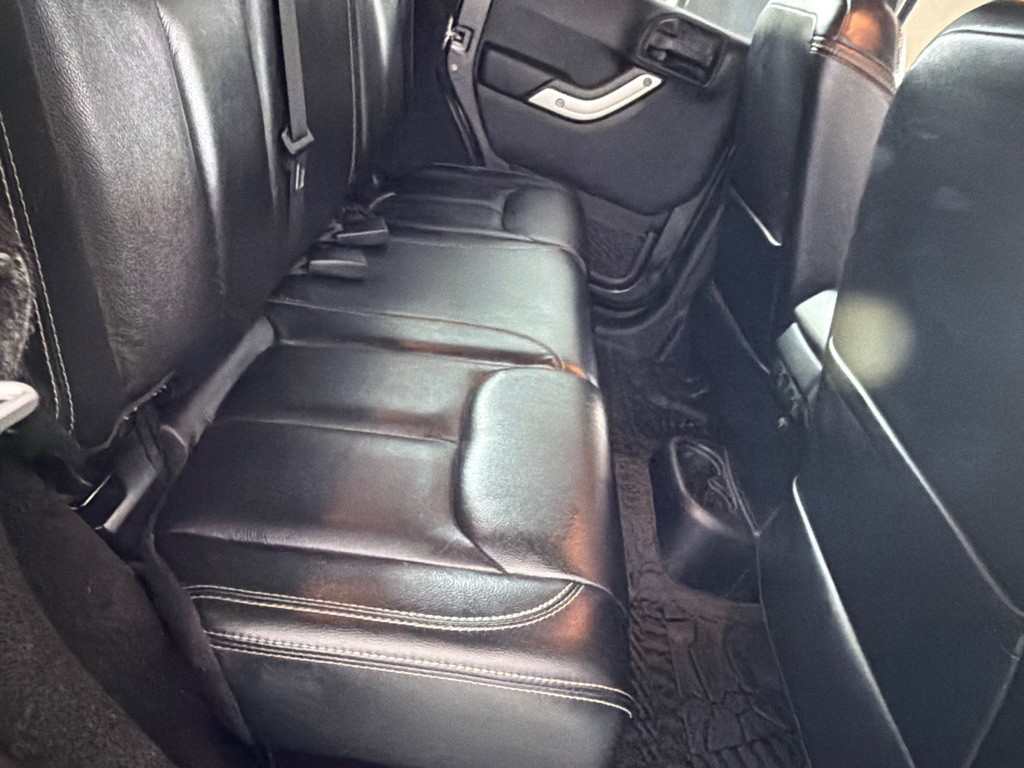 2014 Jeep Wrangler Unlimited Image 20