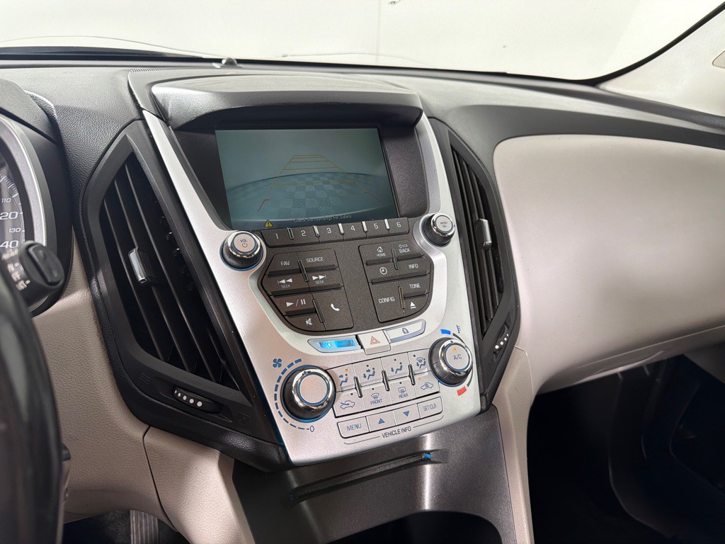2015 Chevrolet Equinox Image 14