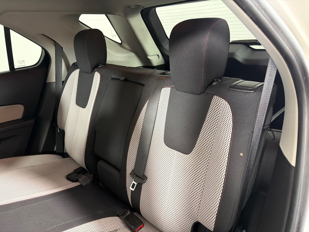 2015 Chevrolet Equinox Image 16