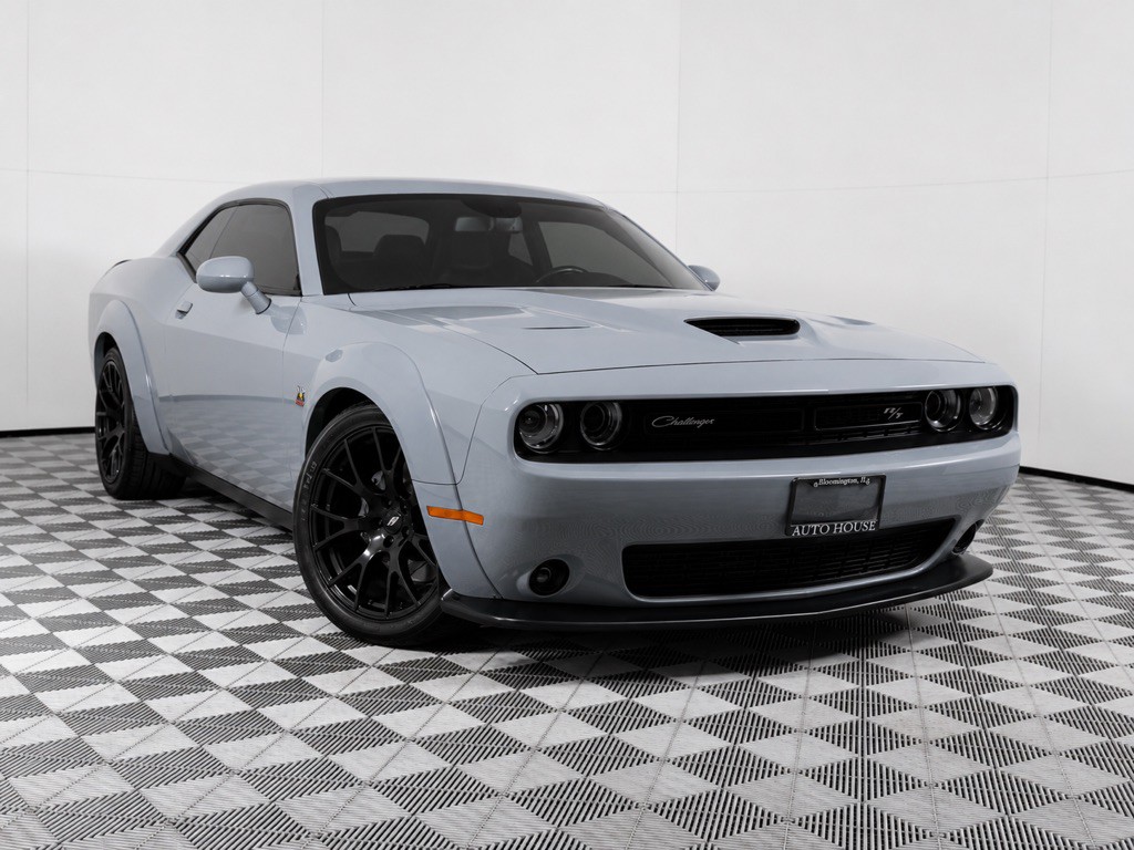 2020 Dodge Challenger Image 2
