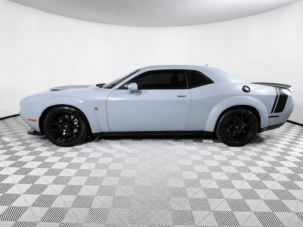 2020 Dodge Challenger Image 9