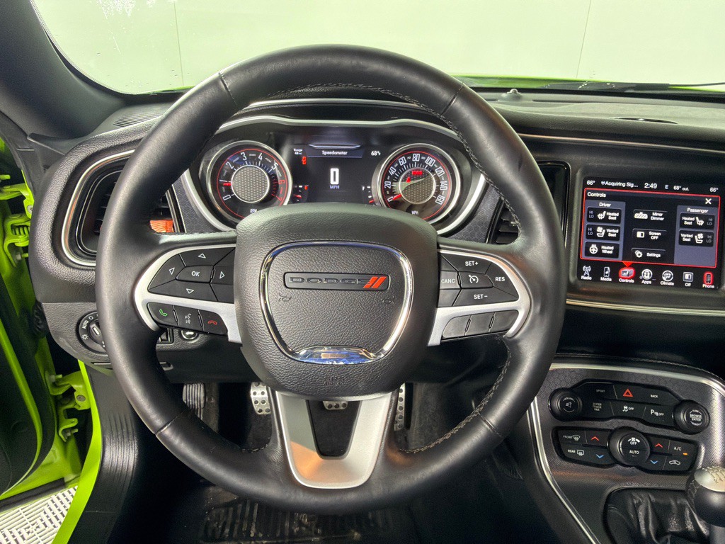 2015 Dodge Challenger Image 15