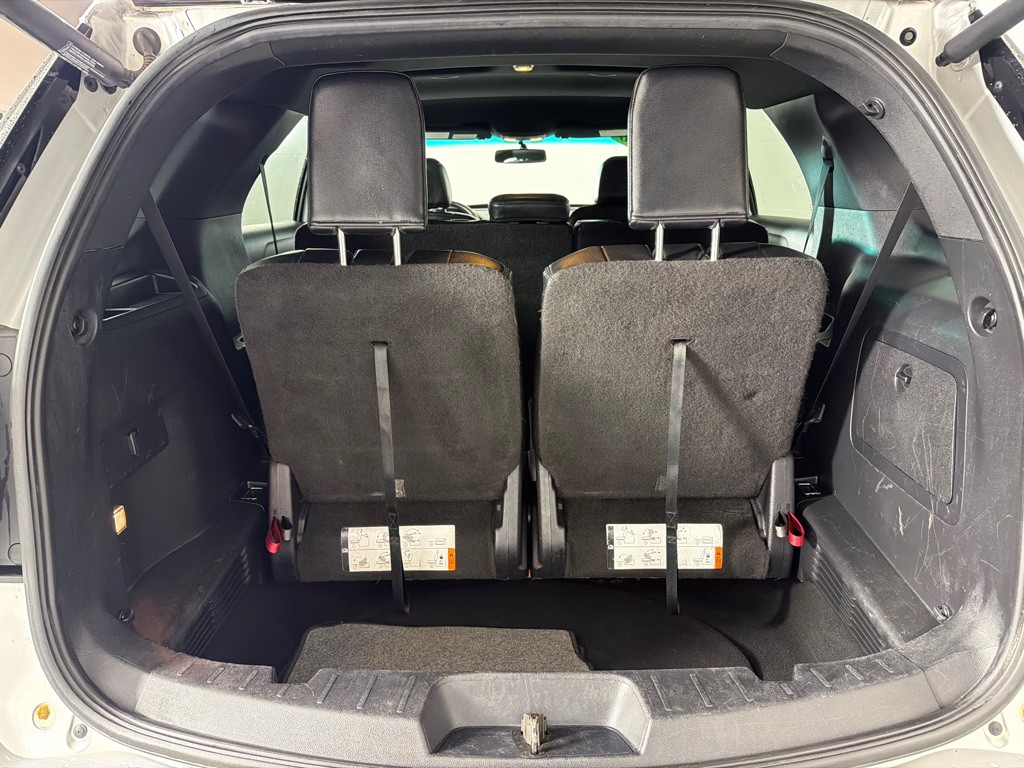 2016 Ford Explorer Image 21