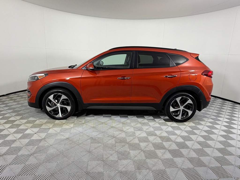 2016 Hyundai Tucson Image 8