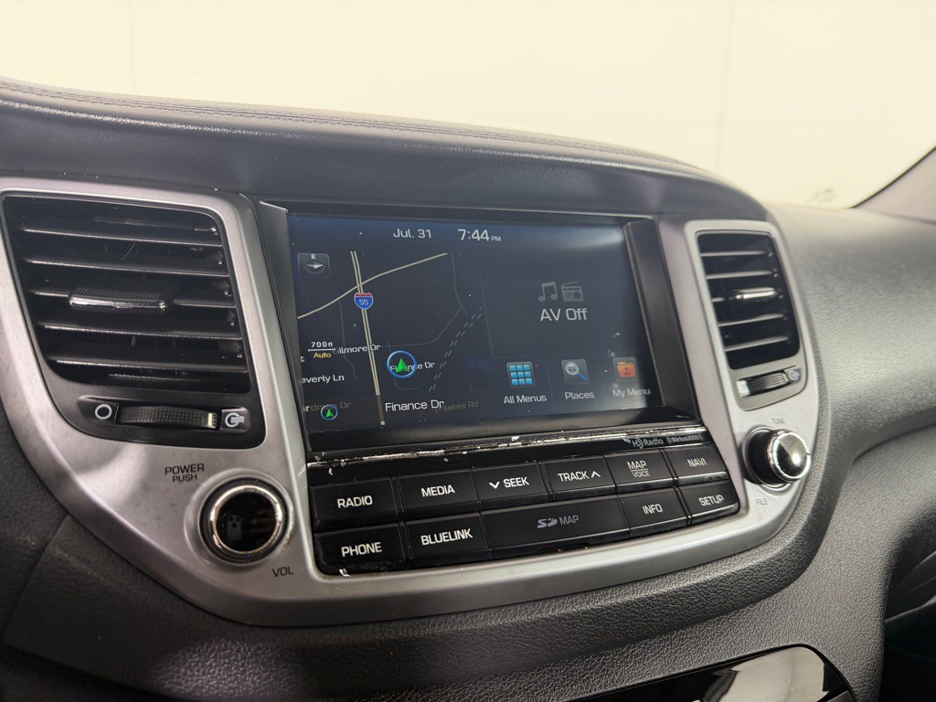 2016 Hyundai Tucson Image 15