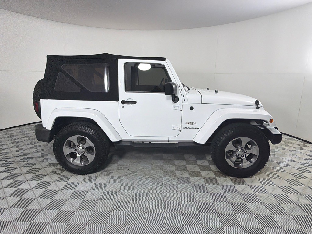 2017 Jeep Wrangler Image 4