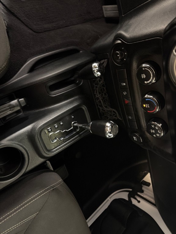 2017 Jeep Wrangler Image 16