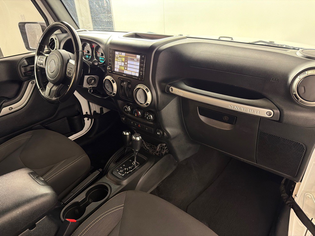 2017 Jeep Wrangler Image 22
