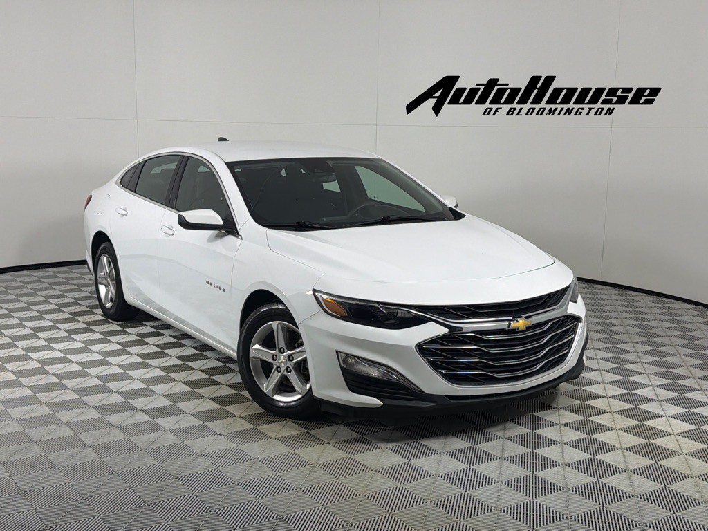 2023 Chevrolet Malibu Image 1