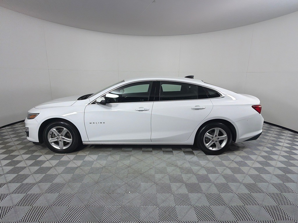 2023 Chevrolet Malibu Image 8