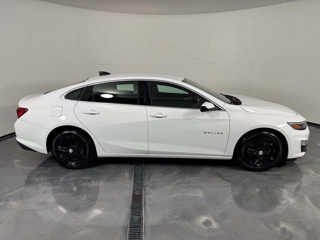 2023 Chevrolet Malibu Image 4