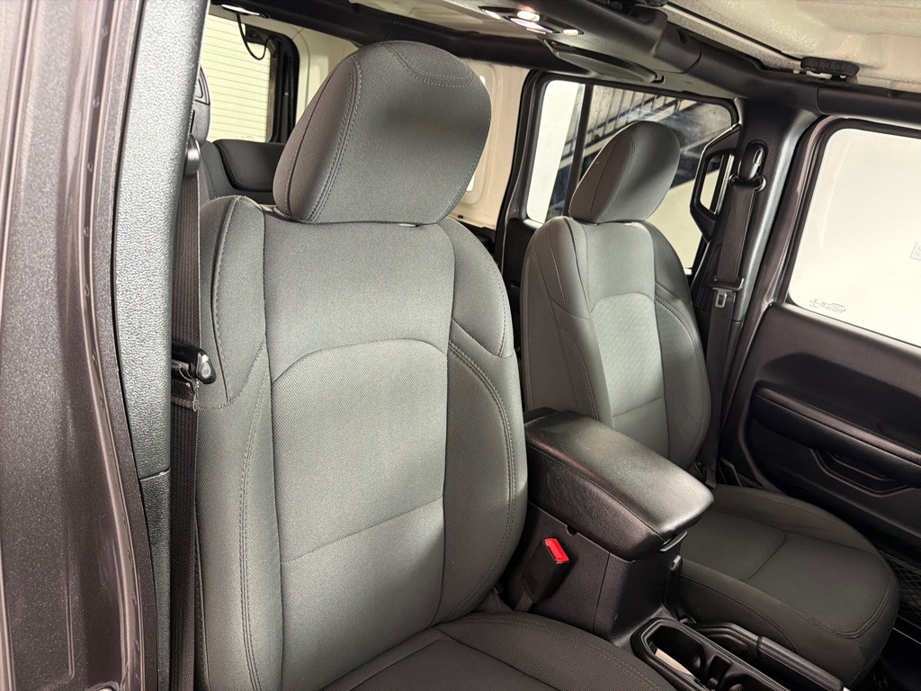 2020 Jeep Wrangler Unlimited Image 25