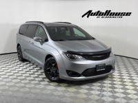 Image for 2018 Chrysler Pacifica Limited ID: 7579722