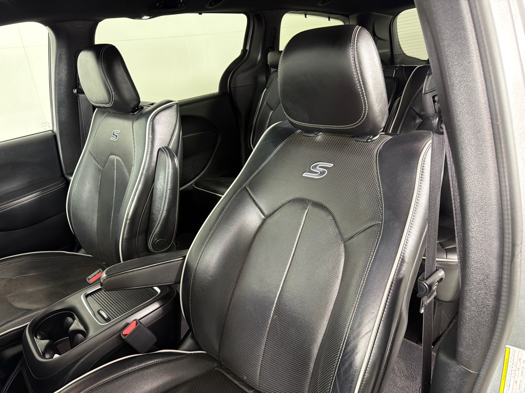 2018 Chrysler Pacifica Image 13