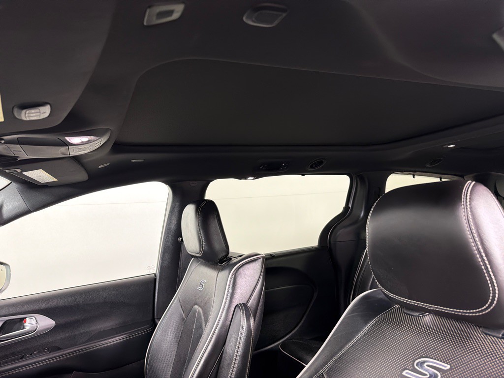 2018 Chrysler Pacifica Image 14