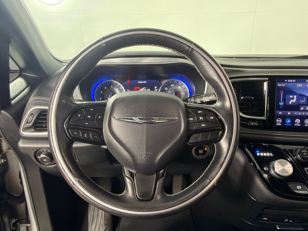 2018 Chrysler Pacifica Image 16