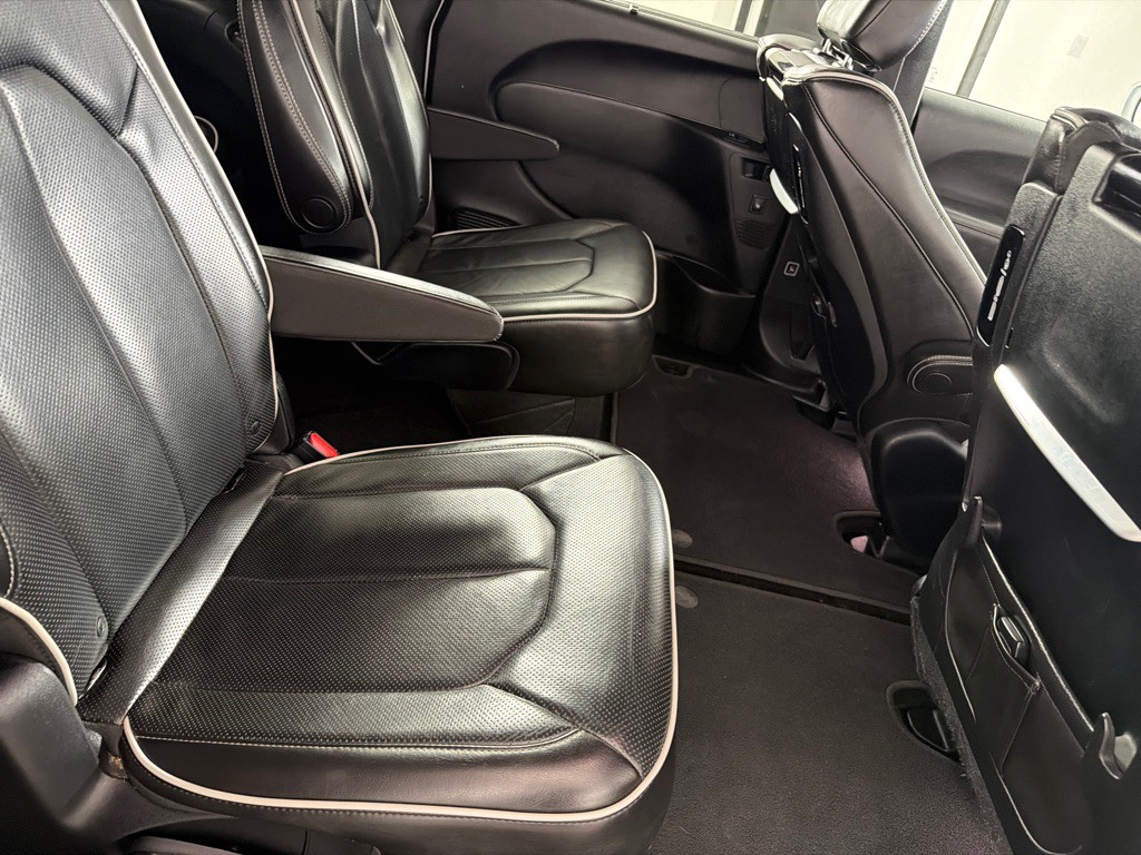 2018 Chrysler Pacifica Image 24