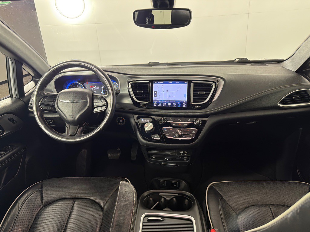 2018 Chrysler Pacifica Image 28