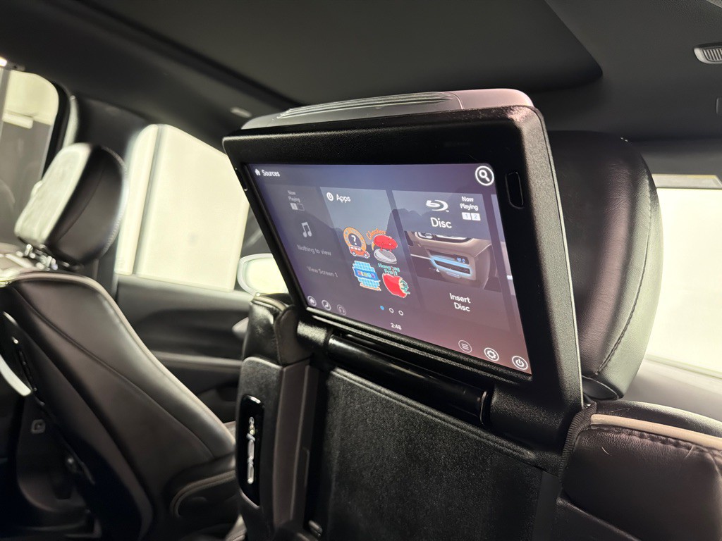 2018 Chrysler Pacifica Image 29