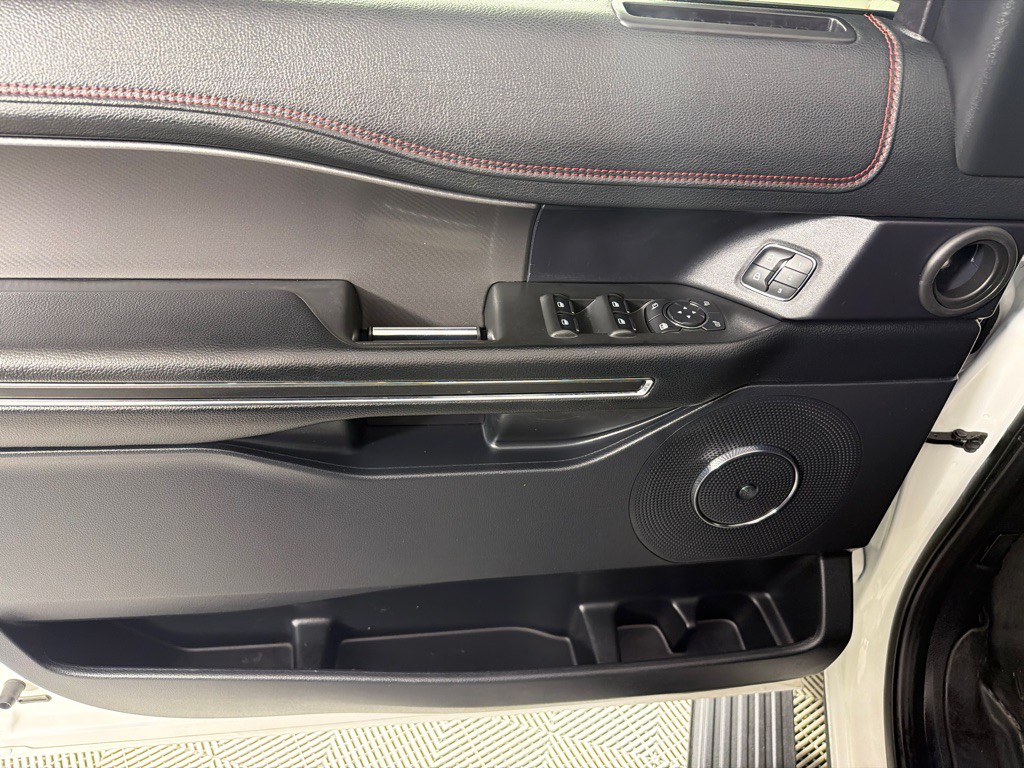 2021 Ford Expedition Image 11