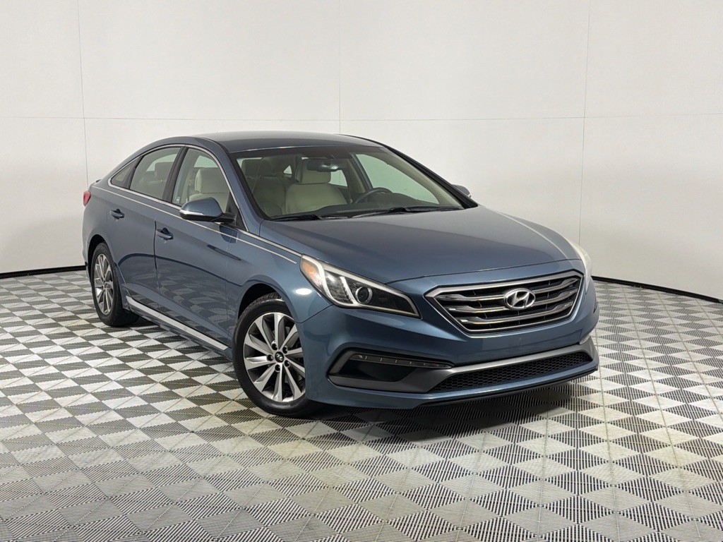 2017 Hyundai Sonata Image 2