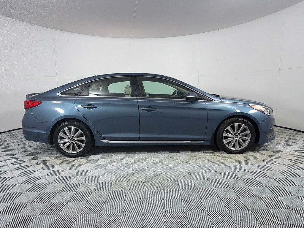 2017 Hyundai Sonata Image 4