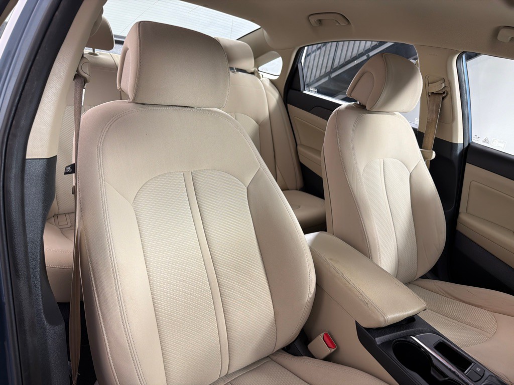 2017 Hyundai Sonata Image 21