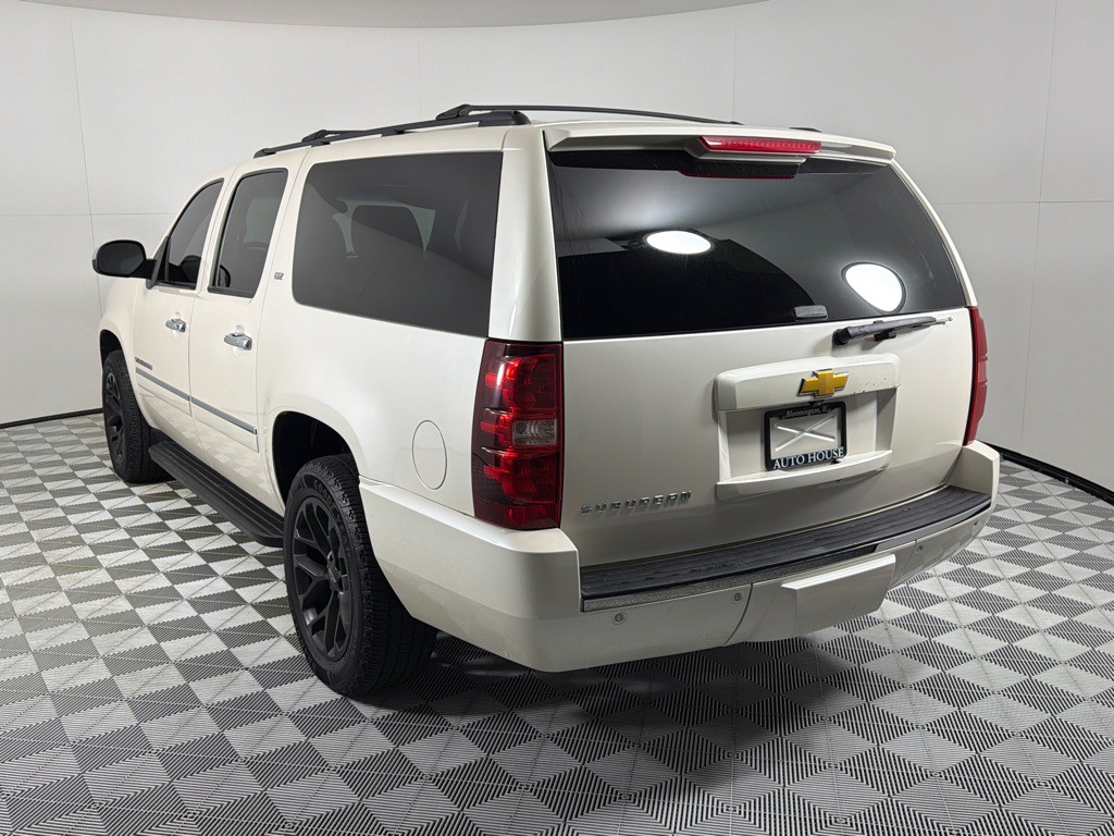 2014 Chevrolet Suburban Image 5