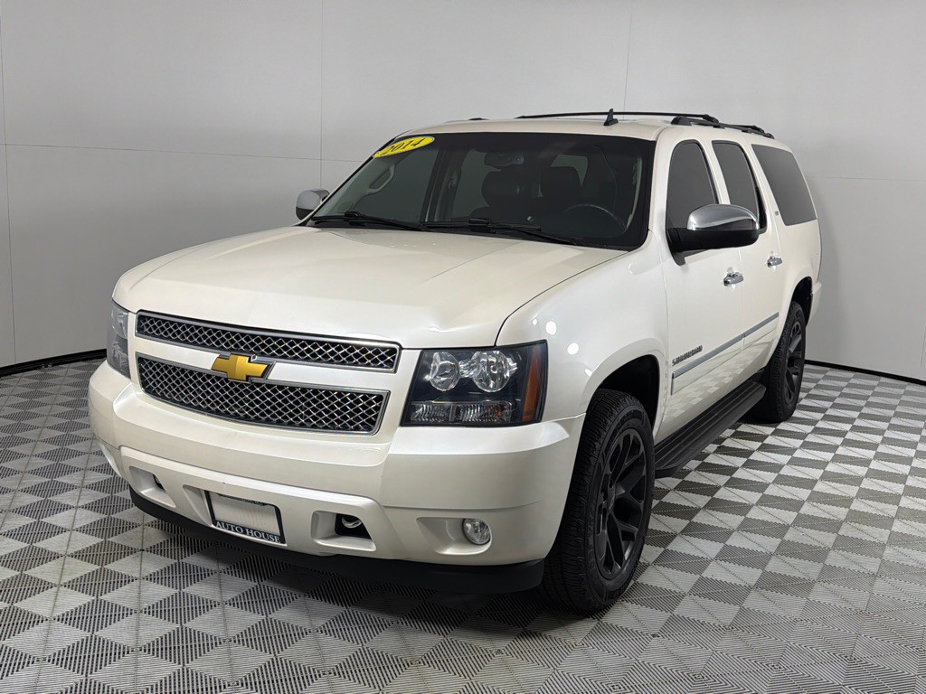 2014 Chevrolet Suburban Image 8