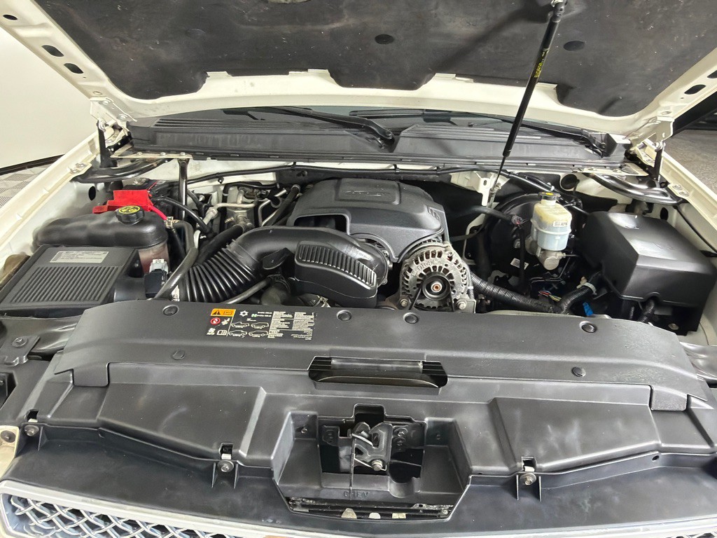 2014 Chevrolet Suburban Image 28