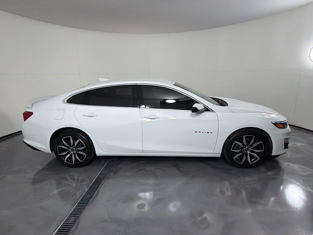 2023 Chevrolet Malibu Image 4