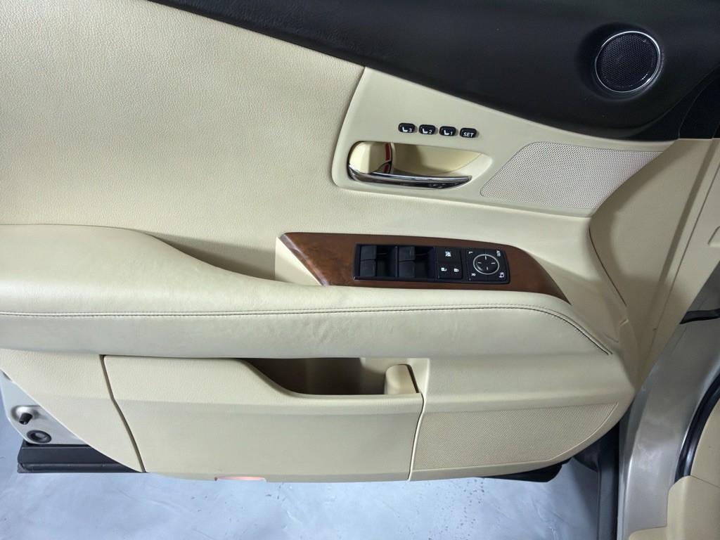 2015 Lexus RX Image 9