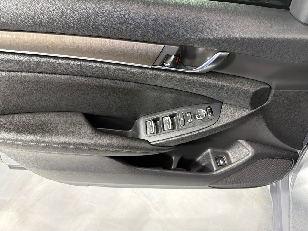 2020 Honda Accord Image 8