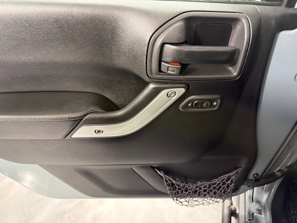 2015 Jeep Wrangler Unlimited Image 9