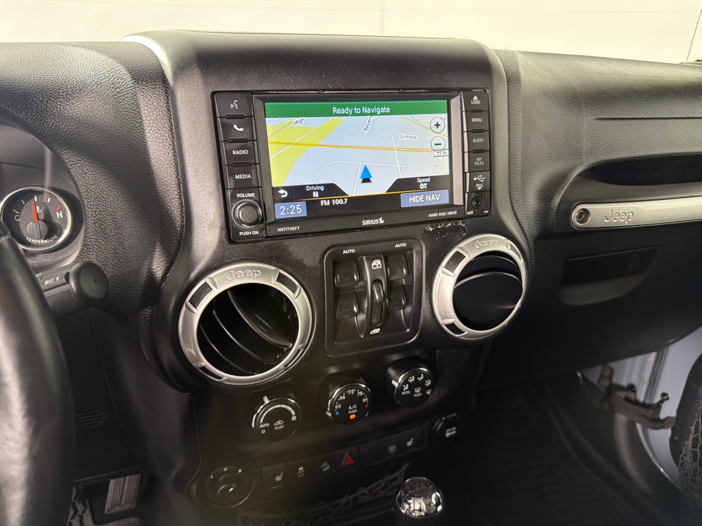 2015 Jeep Wrangler Unlimited Image 13