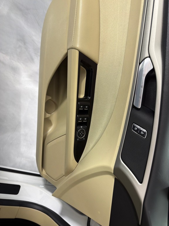2016 Ford Fusion Image 8