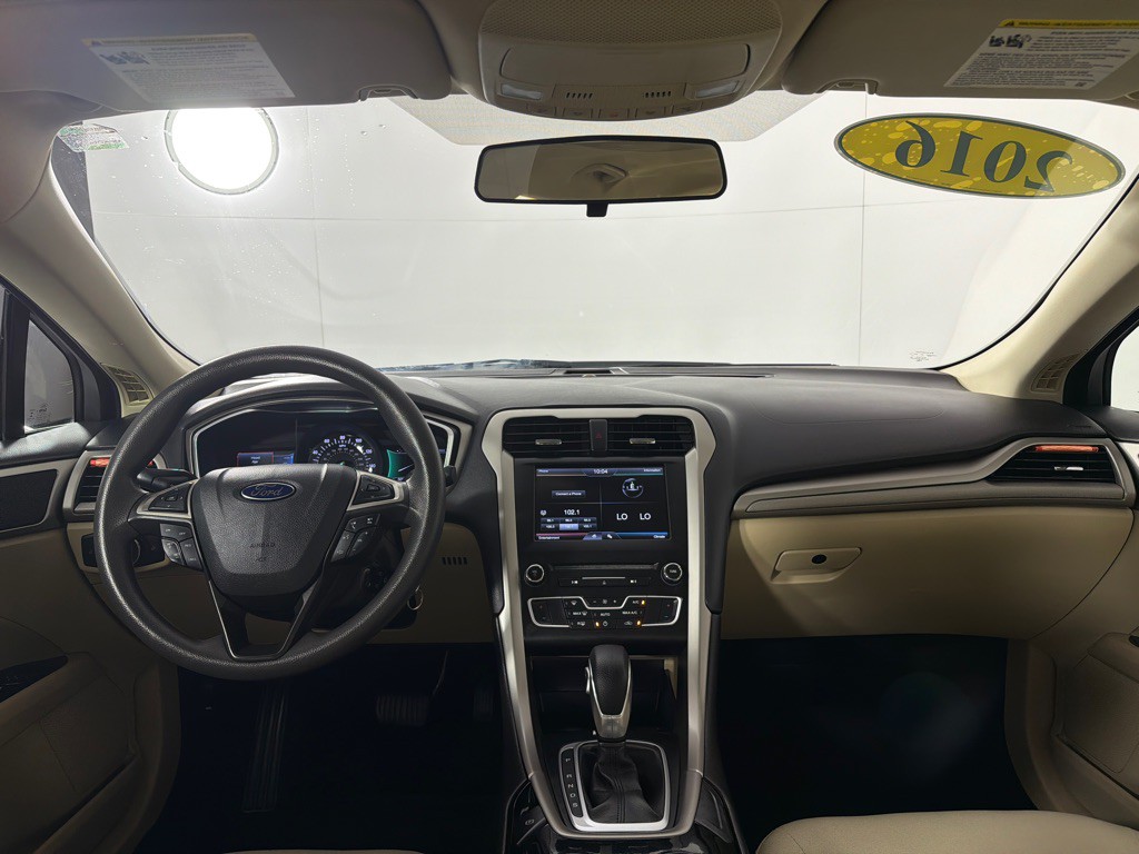 2016 Ford Fusion Image 20