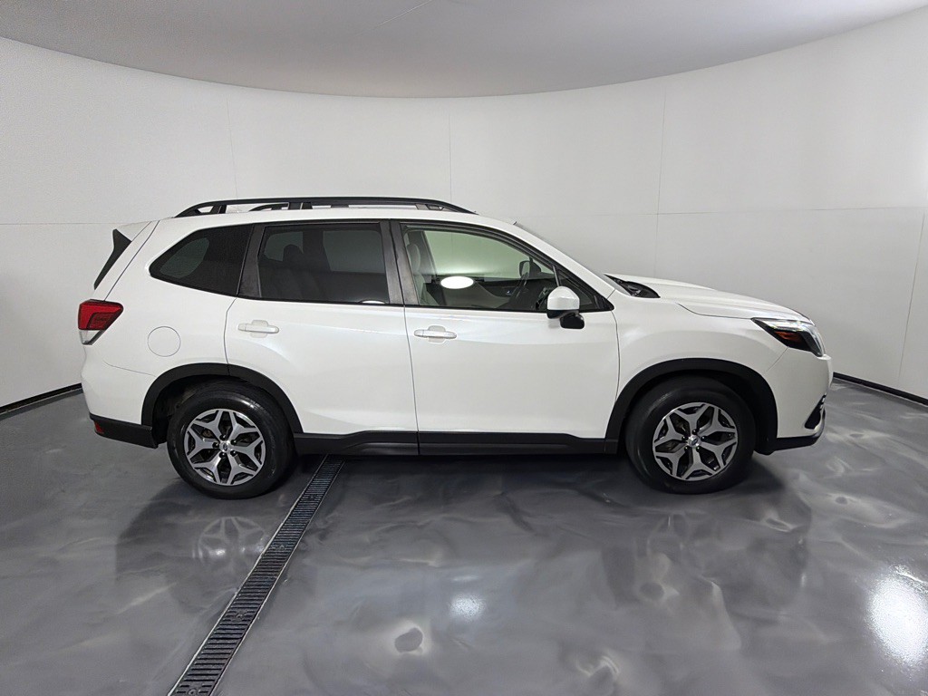 2022 Subaru Forester Image 4