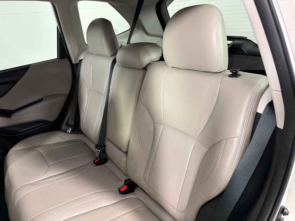 2022 Subaru Forester Image 21