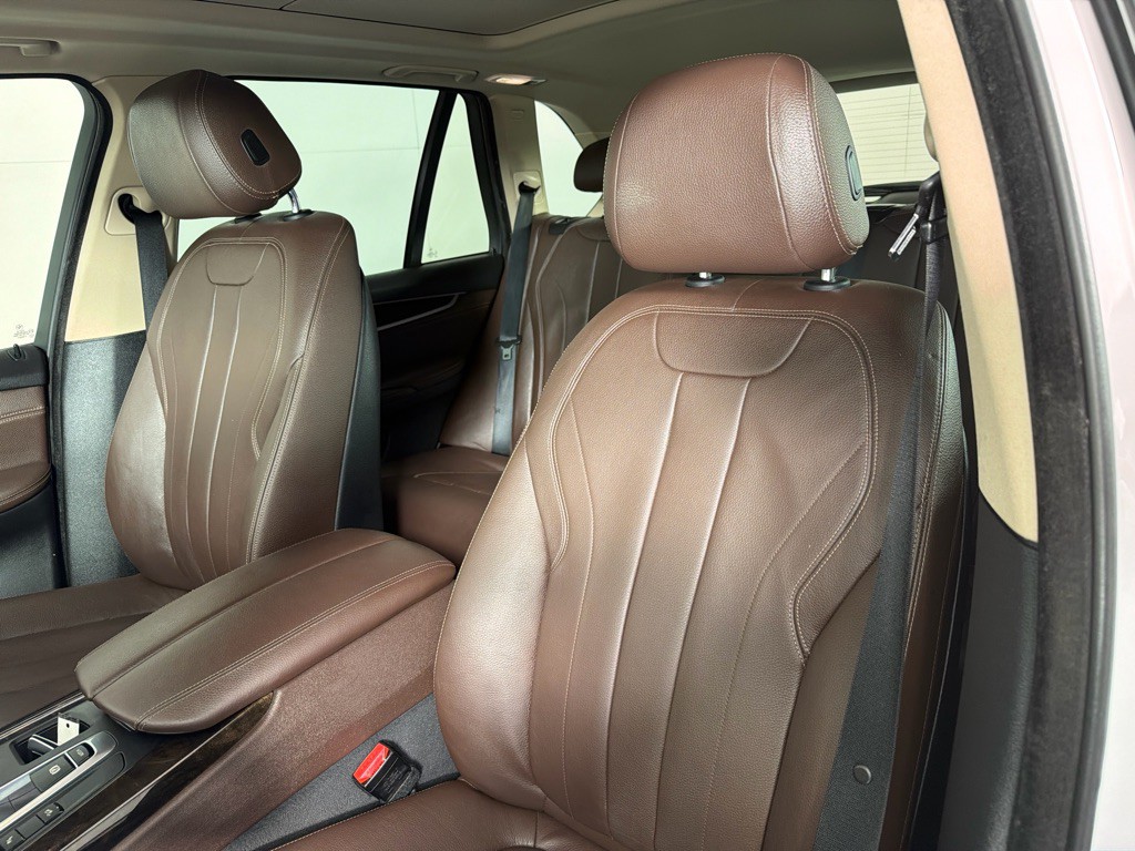 2016 BMW X5 Image 12