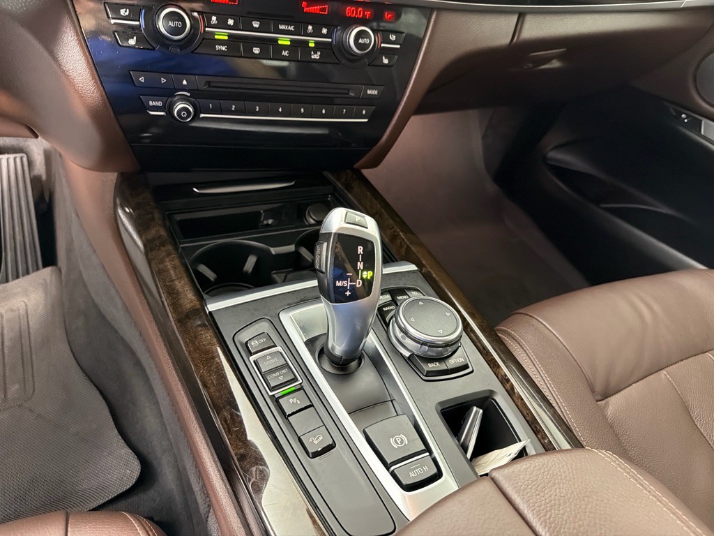 2016 BMW X5 Image 17