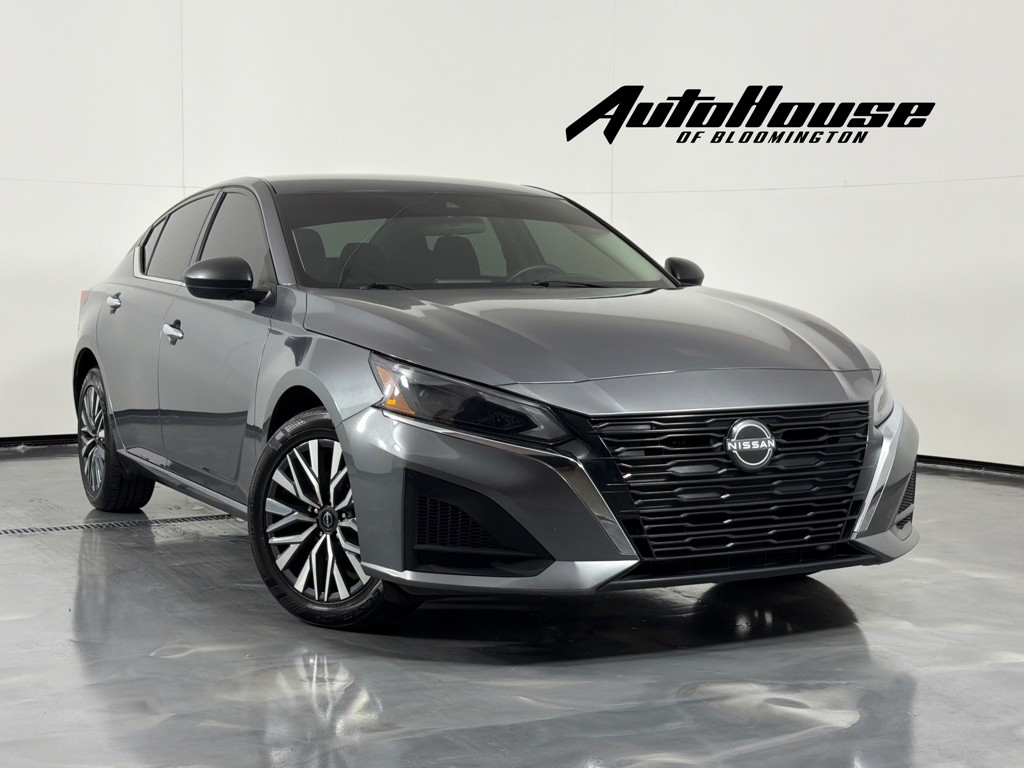 2024 Nissan Altima Image 1